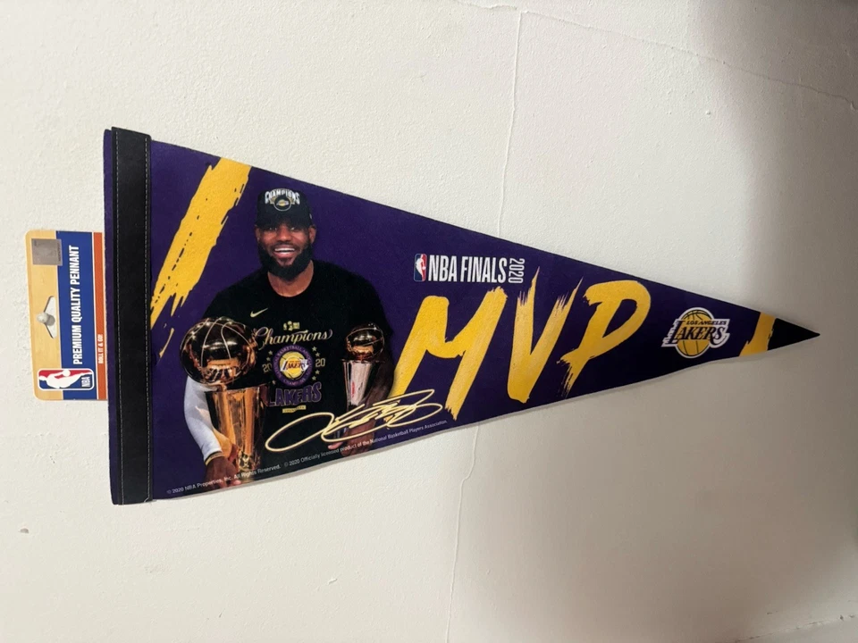 Banderín Lebron James Los Angeles Lakers 2020 Finales de la NBA Jugador Más Valioso 12x30 Foto 1 de 1