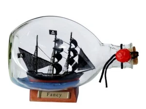 Henry Avery's Fancy Pirate Ship in a Glass Bottle 7" - Imagen 1 de 1