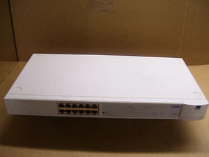 3Com 12 Port HUB - 3C16670A -- ""L@@K"" - Photo 1/2