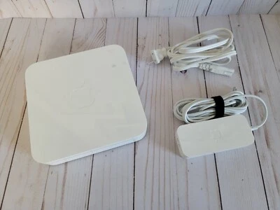 Apple A1408 AirPort Extreme Base Station 5th Gen Wireless WiFi Router w/ Power - Image 1 of 4