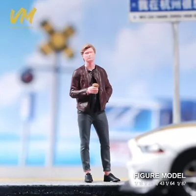 Resin 1/43 Diorama Car  Scene Props Miniature Figure Man With Coffee Doll Toys - Image 1 of 4