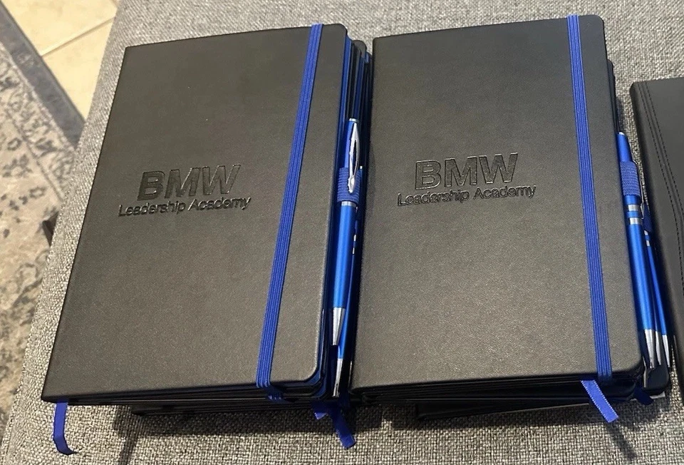 Cuaderno BMW con bolígrafo - Nuevo - Leer descripción Foto 1 de 4