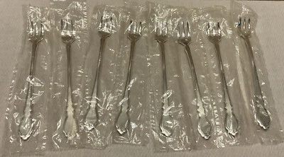 Set Of 8 New Oneida 1881 Roger’s Silverplate Allouette Cocktail Seafood Forks C - Image 1 of 4