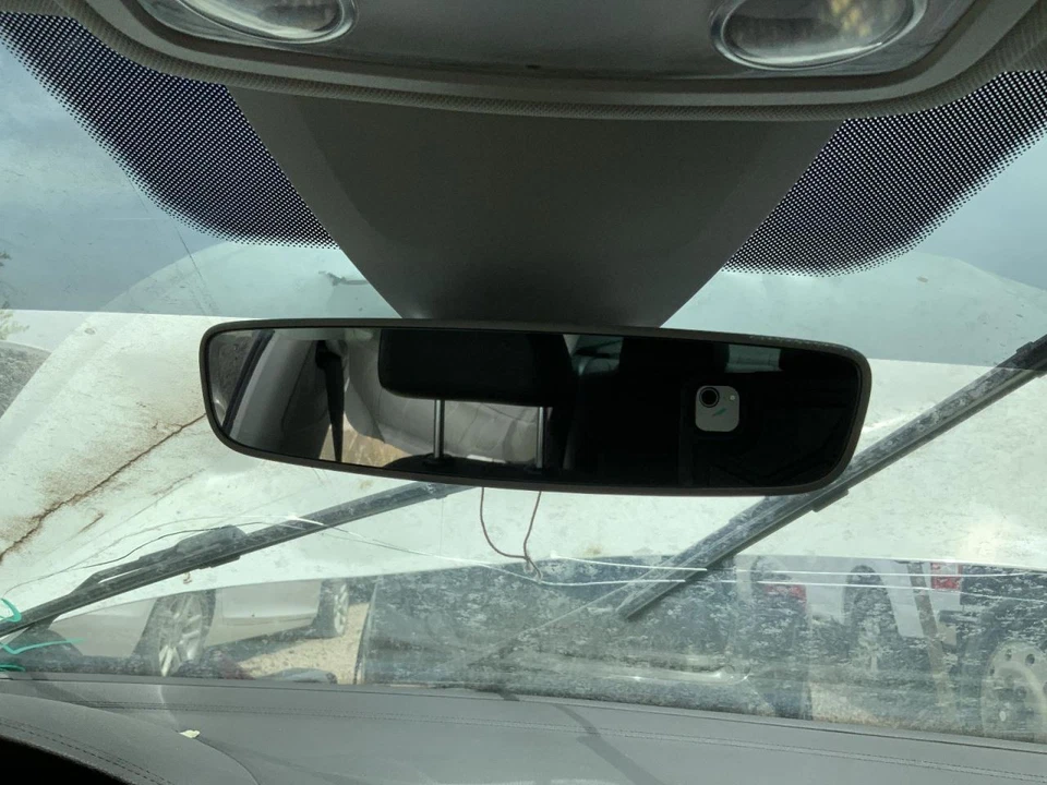 OEM Rear View Mirror Automatic Dimming Fits 20-22 PASSAT 1370322 - Image 1 of 4