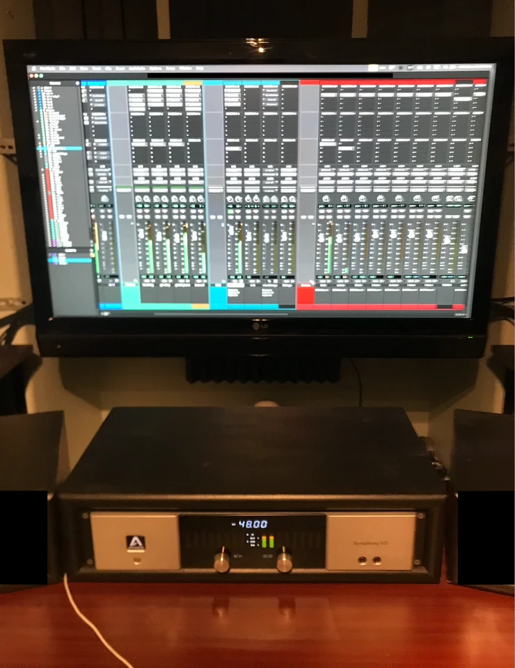 Apogee Symphony MKI - 16x16 A/D карта с 64 канала PCIe карта - Изображение 1 из 4