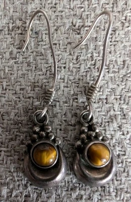 Hermoso pendiente de plata de ley 925 con piedras preciosas ojo de tigre diseño único joyería Foto 1 de 4