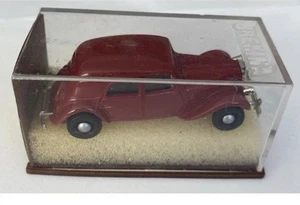 Brekina 1:87 CITROEN 11 CV Limousine Maroon Version - Made In West Germany - Picture 1 of 1