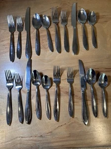20 Piece Set Oneida Comet Stainless Flatware Knives Forks Spoons & Teaspoons - Picture 1 of 3