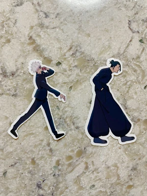 Calcomanía impermeable Gojo & Geto Walk l brillante u holográfica l Foto 1 de 4