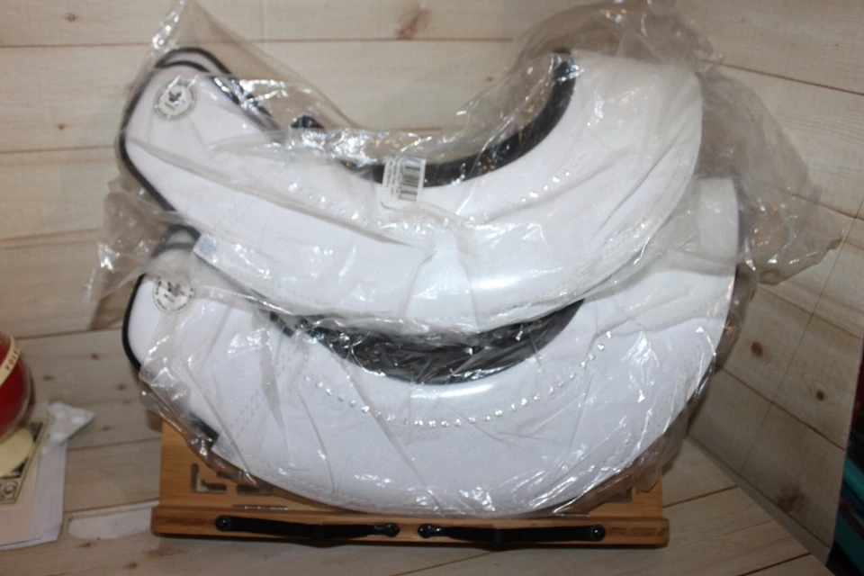 Weisse Hufglocken Lack mit Strass Telde Gr. L 2 Paar - Bild 1 von 3