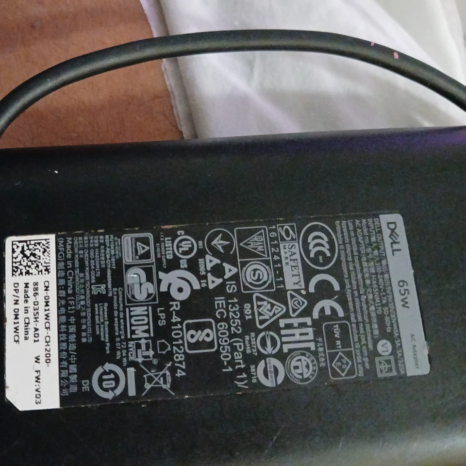 Cargador USB C 65W NUEVO OEM Tipo C para Dell Latitude 11 5175 5179 7290 XPS 15 9550 Foto 1 de 1