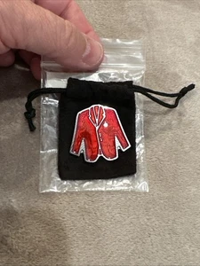 *NUEVO* Scotty Cameron Masters 2020 chaqueta roja marcador de pelota - Imagen 1 de 2