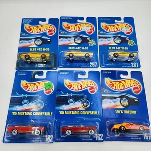 LOTE de 6 Hot Wheels 1991 tarjeta azul Olds 442 267 años 80 Firebird 167 '65 Mustang 162 - Imagen 1 de 6