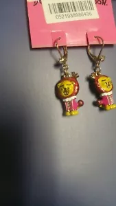 Pendientes colgantes de león ""Day At The Zoo"" BETSEY JOHNSON - NUEVOS en la TARJETA - Imagen 1 de 4