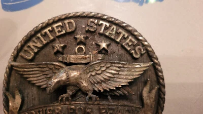 SIGNO PODER BRONCE PARA LA PAZ SEXTA FLOTA ESTADOS UNIDOS Foto 1 de 4
