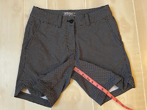 Nike Golf Tour Performance black dot  dri fit shorts size 2  women's 7" inseam