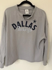 Women's NFL Dallas Cowboys Pullover Sweatshirt - Size Medium -NWT - Picture 1 of 3