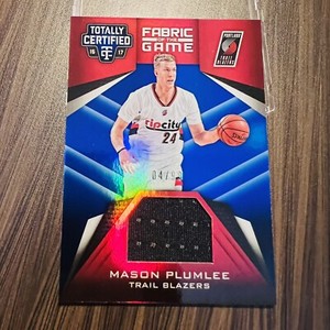 2016 Totally Certified Fabric of the Game Materials Blue /99 Mason Plumlee #47