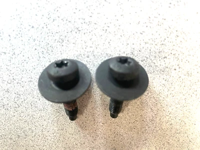 BMW X5 3.0Si E70 2007-2013 ~ 2 tornillos de soporte para guardabarros delantero ~ 07146975297 Foto 1 de 3