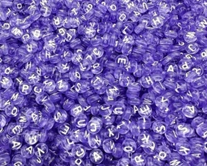 🌟 Lot 50 perles lettres acrylique Violette 0,6 cm DIY bijoux 🌟 - Picture 1 of 1