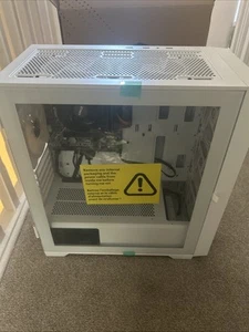 Prebuilt Gaming PC AMD Ryzen 3 3200G - Picture 1 of 3