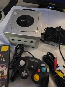 Platinum GameCube System - with  Controller,Power Supply ,AV Cable,& 2 Games  - Picture 1 of 13
