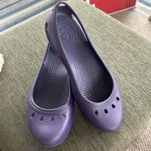 CROCS Kadee Ballet Arch Flats Women's Size 8 Slip On Purple - Picture 1 of 7