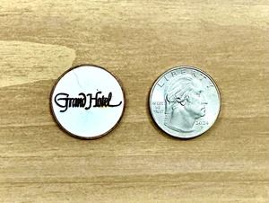 Souvenir ~ Grand Hotel ~ Ahead Accessories ~ White ~ Small ~ !L⚪⚪K! - Picture 1 of 2
