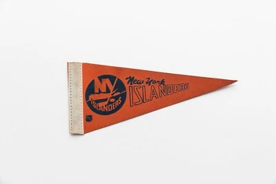 Vintage New York Islanders Hockey Souvenir Felt Pennant 9" - Image 1 of 2