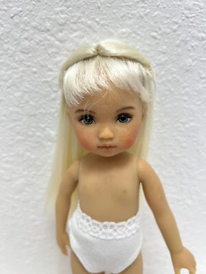 Monique Trading Wig Lexy 5/6 Platinum Blond - Image 1 of 2