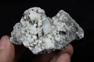 74mm EXCEPCIONAL Cristal Berilo Aguamarina con Blanco Albita en Matriz CM661591 - Imagen 1 de 5