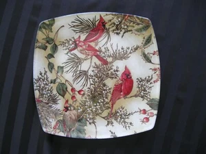 Plato de Navidad de vidrio cuadrado C-166 con cardenales, holley y bayas - Imagen 1 de 3