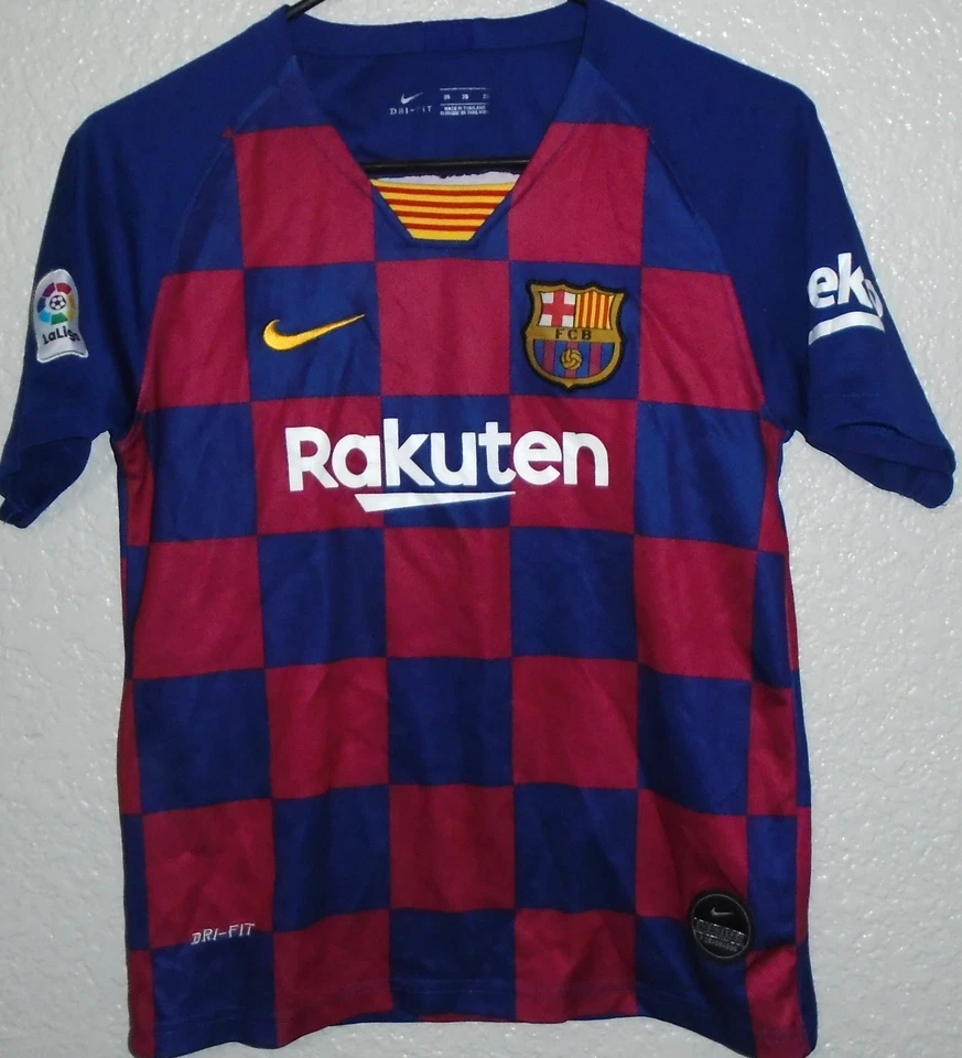 NIKE FC Barcelona Antoine Griezmann #17 Rakuten Jersey youth size 26 Medium - Image 1 of 3