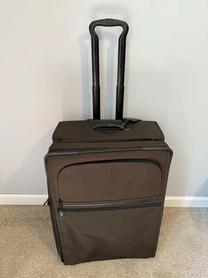 Maleta Tumi 24" vertical con ruedas exp viaje corto a cuadros 22024B4 marrón Foto 1 de 4