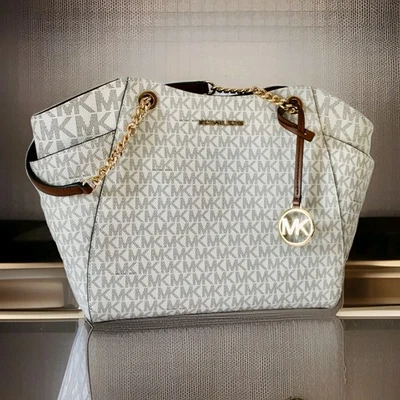 Michael Kors 🔥Tasche JET SET TRAVEL LG CHAIN SHLDR TOTE VANILLA /Gold LOGO NEU - Bild 1 von 4