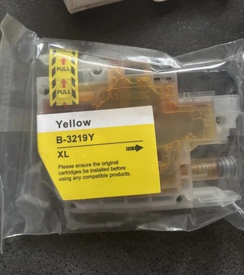 Compatible Yellow Ink Cartridge For Brother LC3219(3217)XLY &XLM - Image 1 of 2