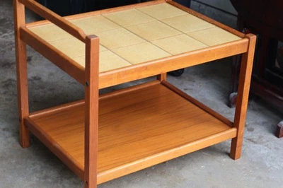 Azulejo de madera de teca moderno danés Gosler Mobler Intarsia Foto 1 de 3