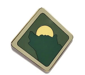 DLR Mickey's Pin Odyssey 2008 Booster Pack Grizzly Peak Disney Pin #62690 - Imagen 1 de 2