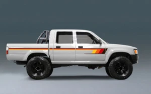 BROOME BODY STRIPE DECAL KIT : FITS HILUX (GEN-5) (1988-1997) - Picture 1 of 5