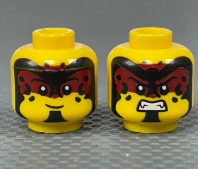 LEGO желтый древний воин минифигурка голова темно-красный и черный татуировки улыбка клыки - Изображение 1 из 3