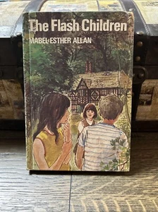 The Flash Children by Mabel Esther Allan 1975 Vintage Weekly Reader Hardcover - Picture 1 of 7