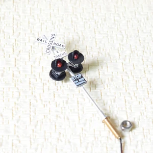 1 x OO / HO scale railroad crossing signal 4 LEDs + circuit board flasher #2SL4 - Picture 1 of 10
