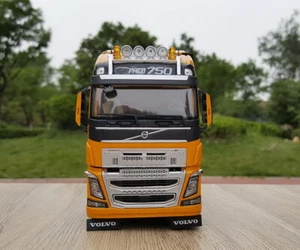 1/32 scale Volvo FH16 750 Heavy Duty Truck Tractor 3-axle Yellow Diecast Model - Picture 1 of 6