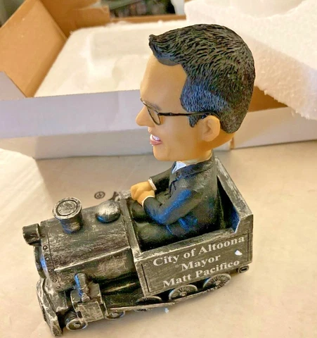Rare Altoona Curve Mayor Matt Pacifico Train Bobblehead SGA 7-15-18 Rare NIB Cover