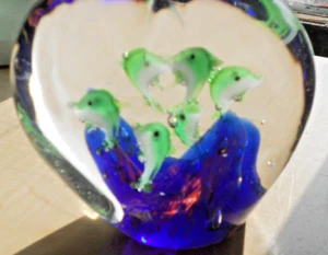Vintage Art Glass Ocean Fish Paperweight - Picture 1 of 10