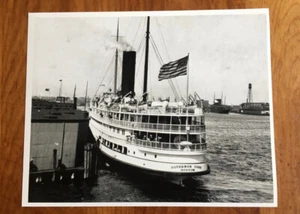 GOVERNOR COBB STEAMSHIP AT ROWES WHARF BOSTON MA PHOTO ROBERT STANLEY COLLECTION - Picture 1 of 2