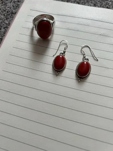 925 STERLING SILVER AND RED CORAL RING AND EARRINGS - Picture 1 of 9