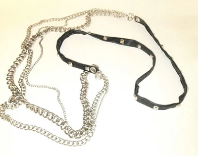 Correa de cuero Vera Wang con tachuelas 3 cadenas - cuelga 20" de largo Foto 1 de 4