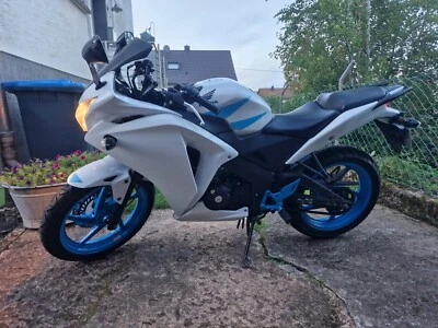 Honda CBR 125 JC50 - Bild 1 von 4