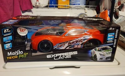 Maisto Tech R/C Express Lane Street Series Remote Control #32 Car 27MHz 7MPH New - Image 1 of 3